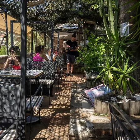 Hotel Restaurant Bellevue 2*