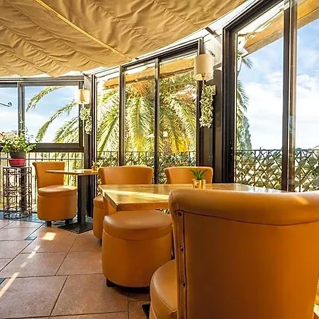 מלון Restaurant Bellevue בורם-לה-מימוזה