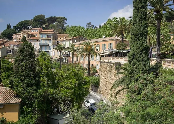 Restaurant Bellevue 2* Bormes-les-Mimosas